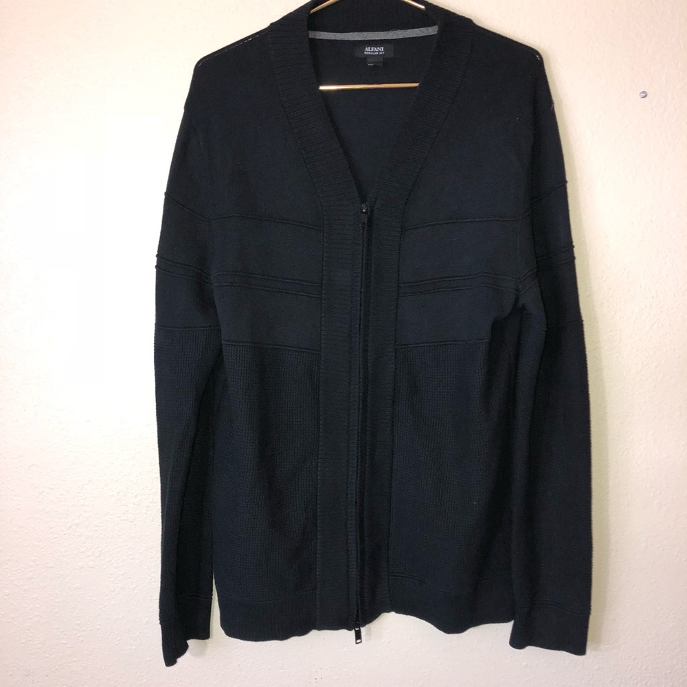 Men’s Alfani sweater size medium black